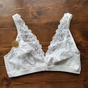 Wacoal White Lace Bra, NWT, 40